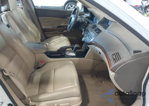 2008 Honda Accord 3.5 Ex-L from USA, damaged, VIN 1HGCP36848A067876